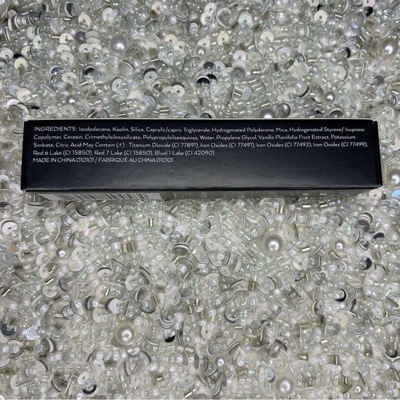 V kosmetik - liquid VELVET lipstick - Picture 3 of 7